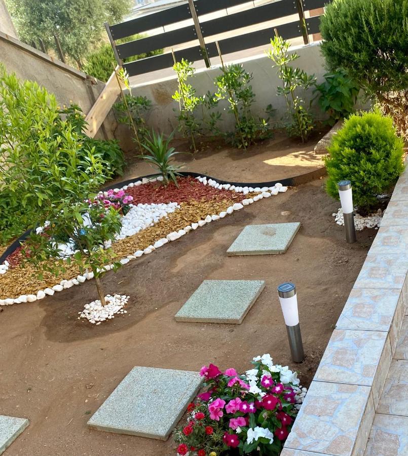Lumar Holidays And Apartments Preko Exterior photo